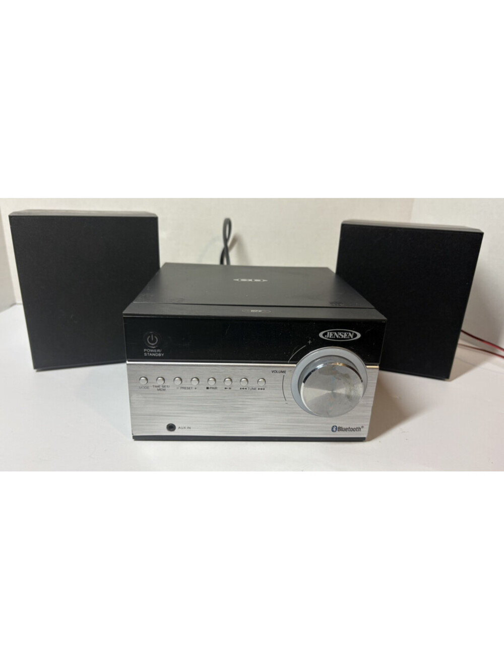 Jensen JBS-200 Bluetooth CD Music System With Digital AM/FM Stereo Receiver